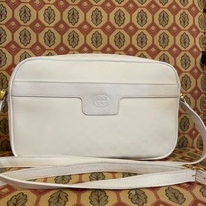 white gucci hand bolsa